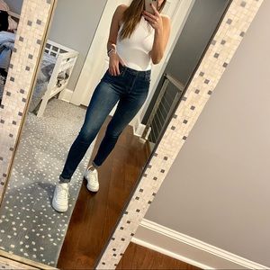 AG jeans the Farrah skinny size 28